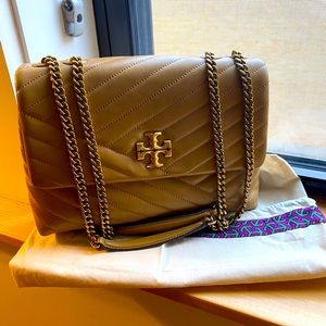 Like New Tory Burch Kira Chevron Convertible Shoulder Bag (Sandpiper)